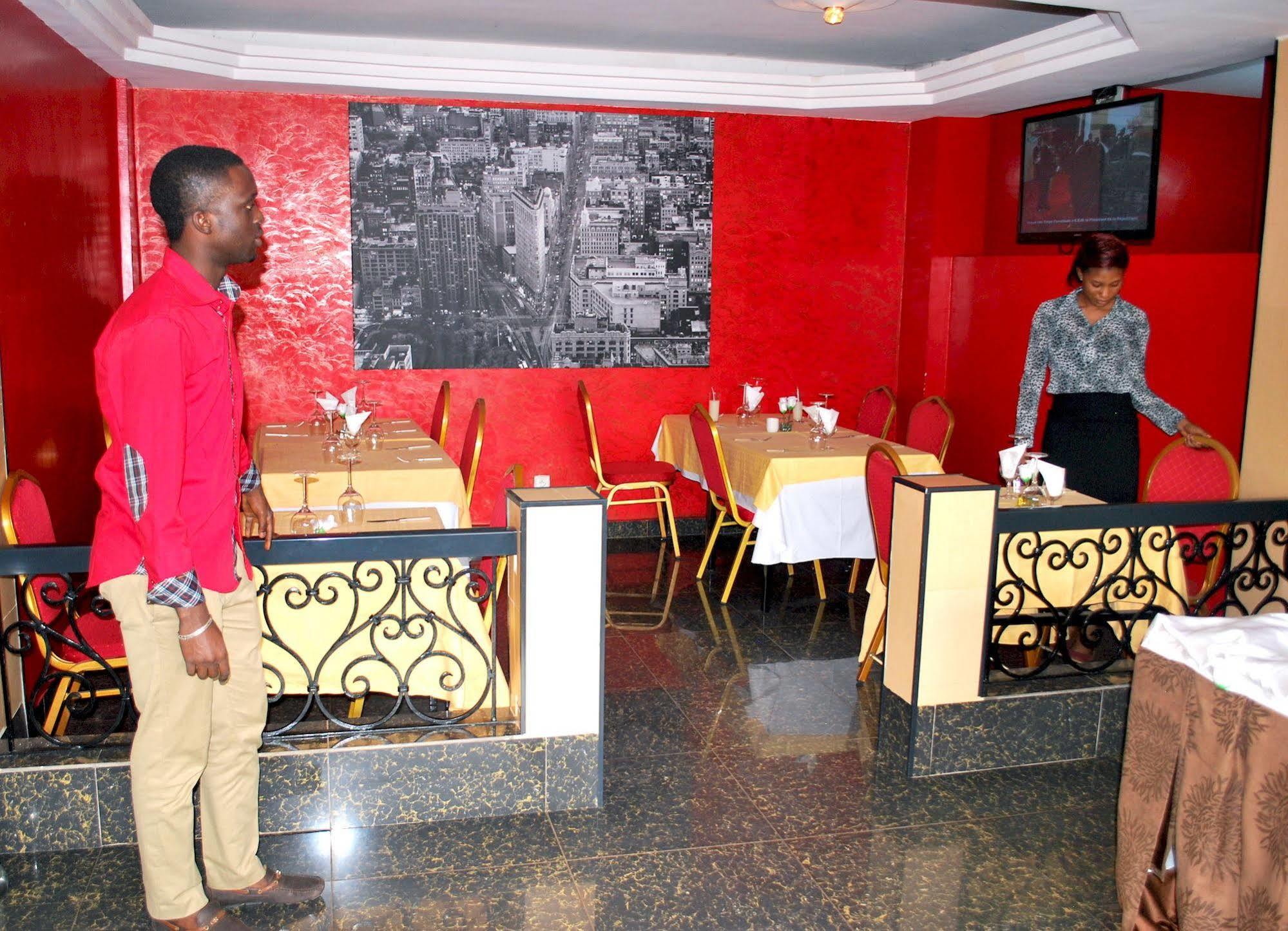 Yaahot Hotel Yaounde Luaran gambar